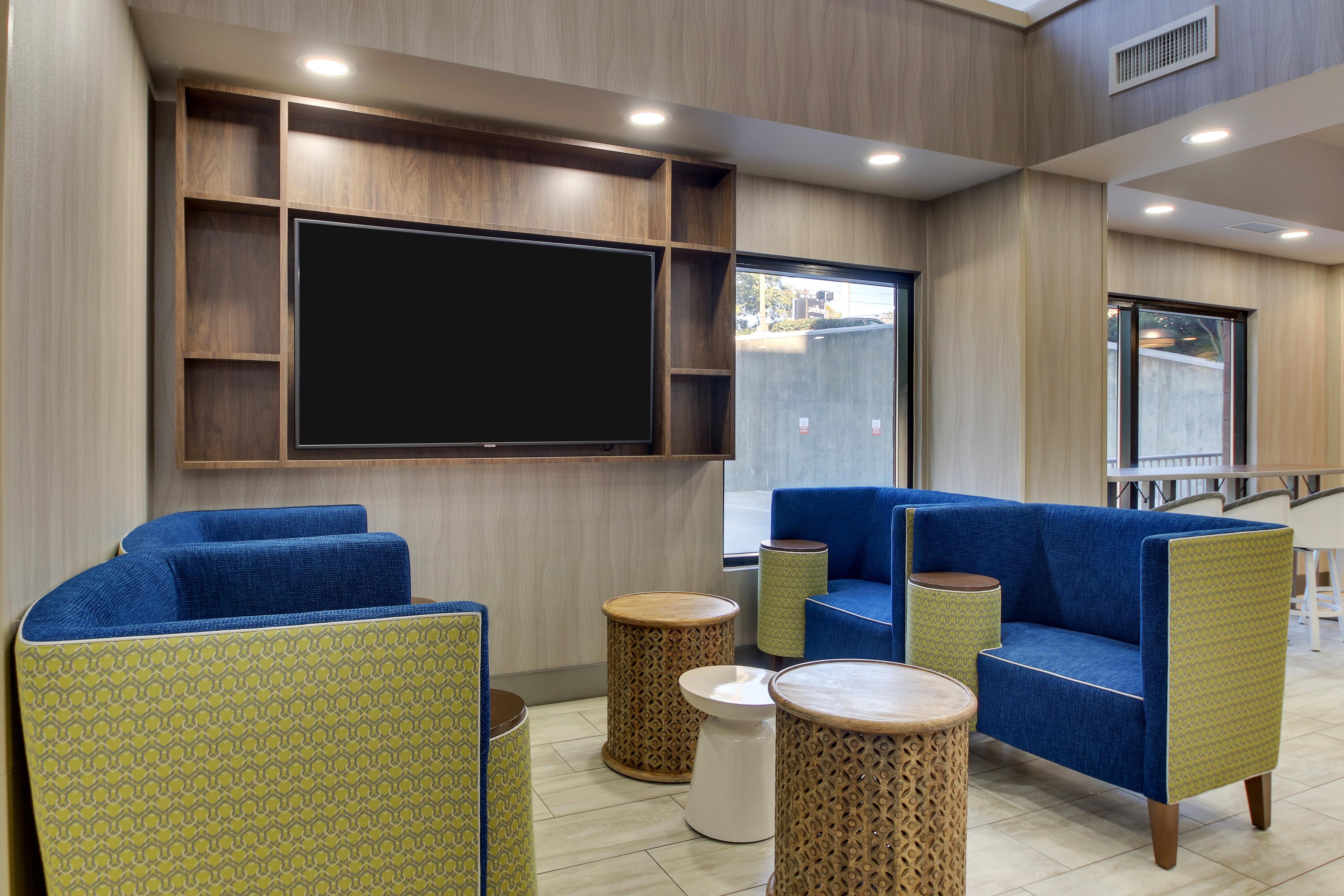 Holiday Inn Express & Suites Atlanta Perimeter Mall Hotel By Ihg Sandy Springs Eksteriør billede