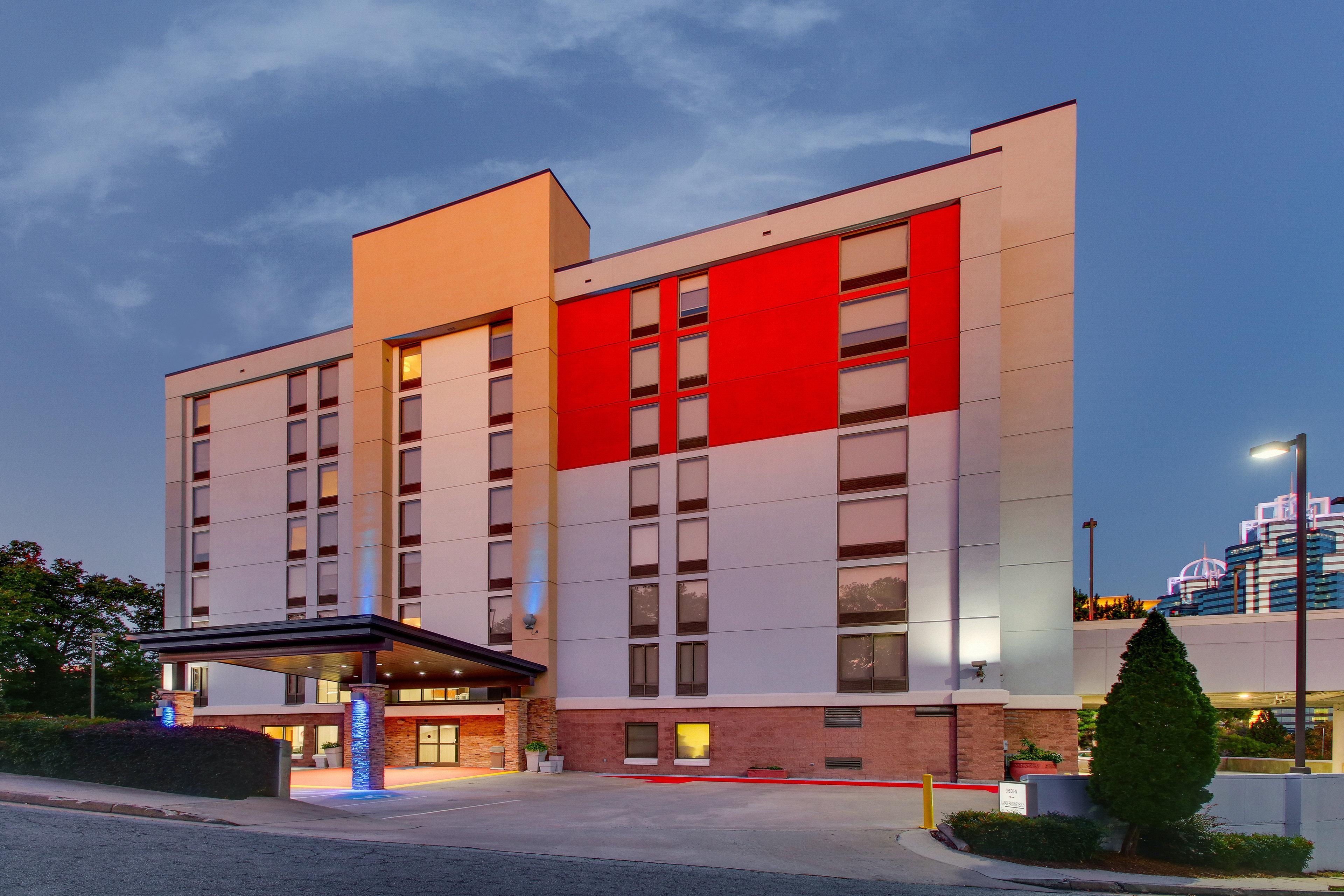 Holiday Inn Express & Suites Atlanta Perimeter Mall Hotel By Ihg Sandy Springs Eksteriør billede