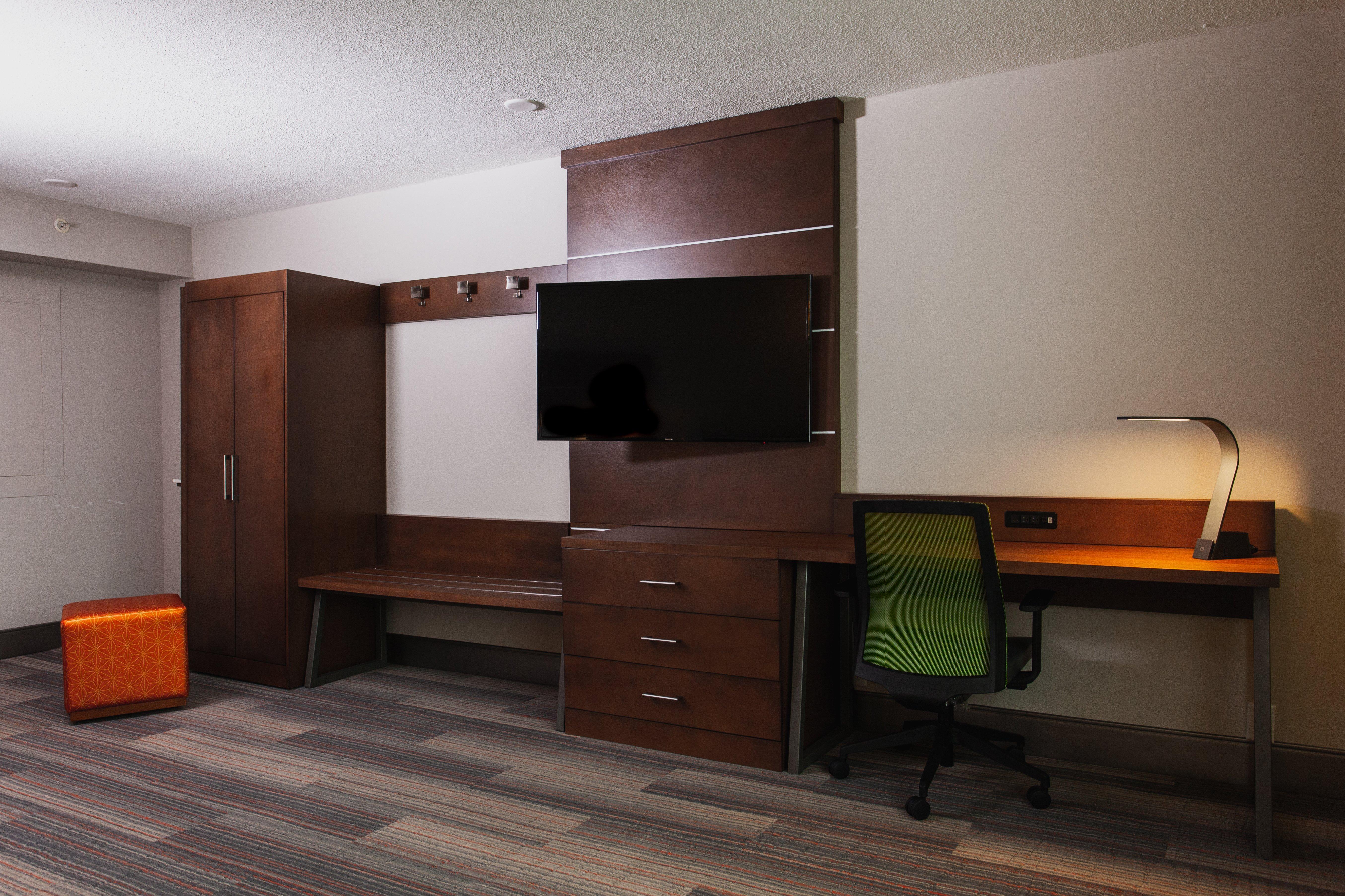 Holiday Inn Express & Suites Atlanta Perimeter Mall Hotel By Ihg Sandy Springs Eksteriør billede